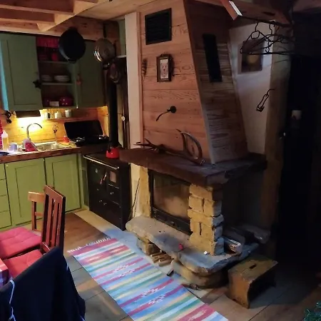 Casa de Férias Loghouse In The Forest Kocevje